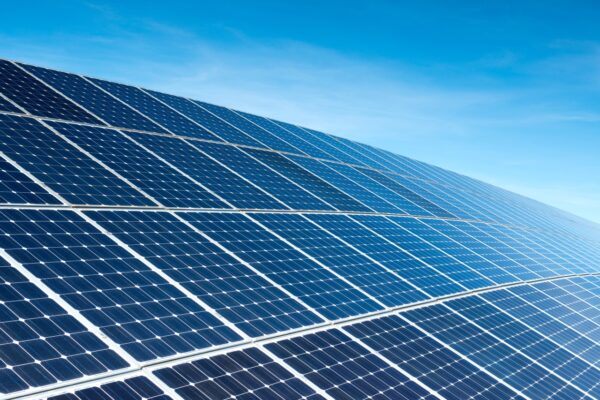 Consum 100% din energie solară